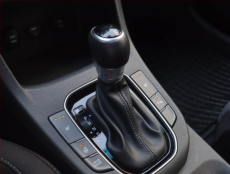 Hyundai i30 (2024) 1.5 T-GDI MHEV - fotka 13 z 20