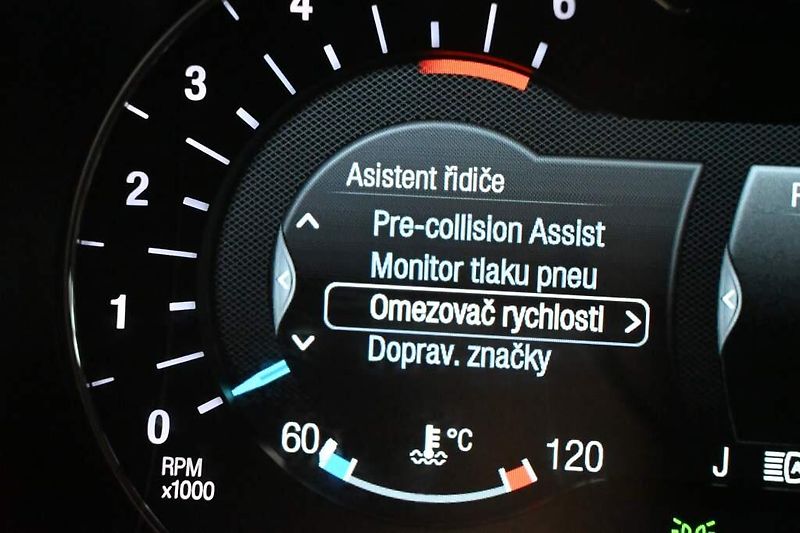 Ford Mondeo (2022) 2.0 ST-LINE LED SONY ACC Tažné - fotka 36 z 43
