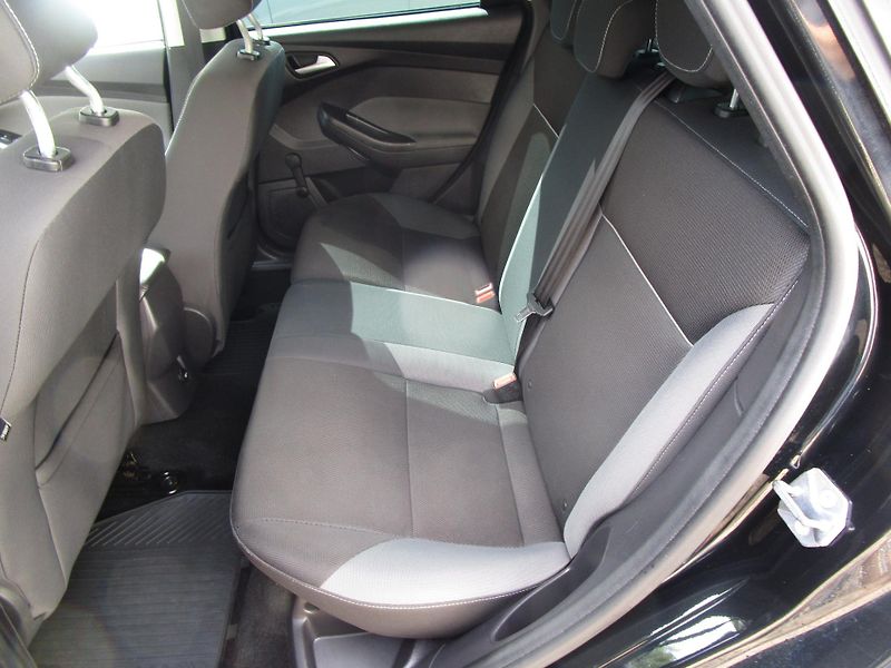 Ford Focus 1,6TDCI-85KW-NOVÁ STK - fotka 8 z 15