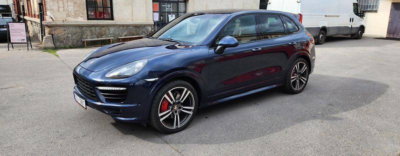 Porsche Cayenne (2012) 4.8 GTS 309KW PANORAMA - fotka 2 z 55