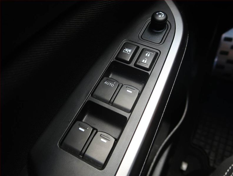 Suzuki Vitara (2023) Premium 1.4 BoosterJet - fotka 13 z 20