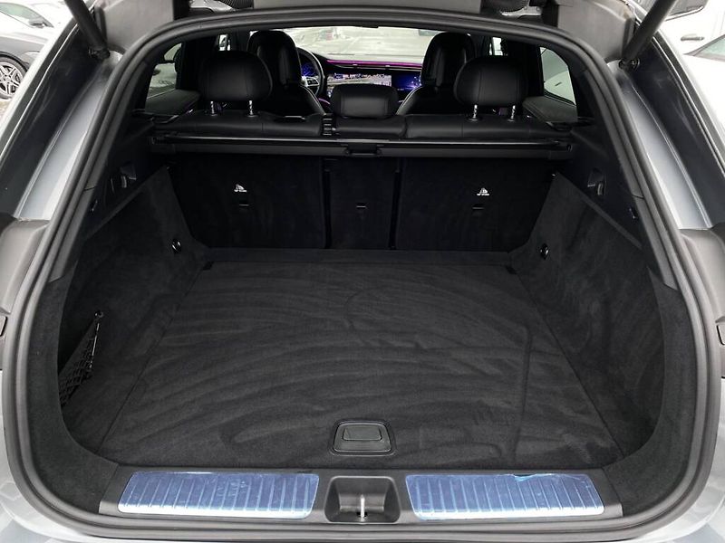 Mercedes-Benz EQE (2024) 500 4MATIC SUV - fotka 28 z 29