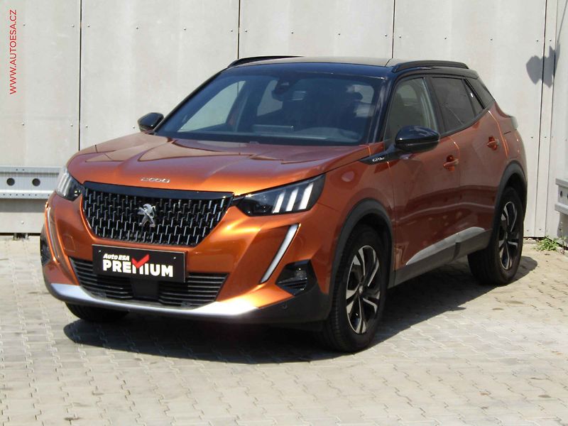 Peugeot 2008 (2020) 1.2 PT, GT Line, LED, navi - fotka 3 z 20