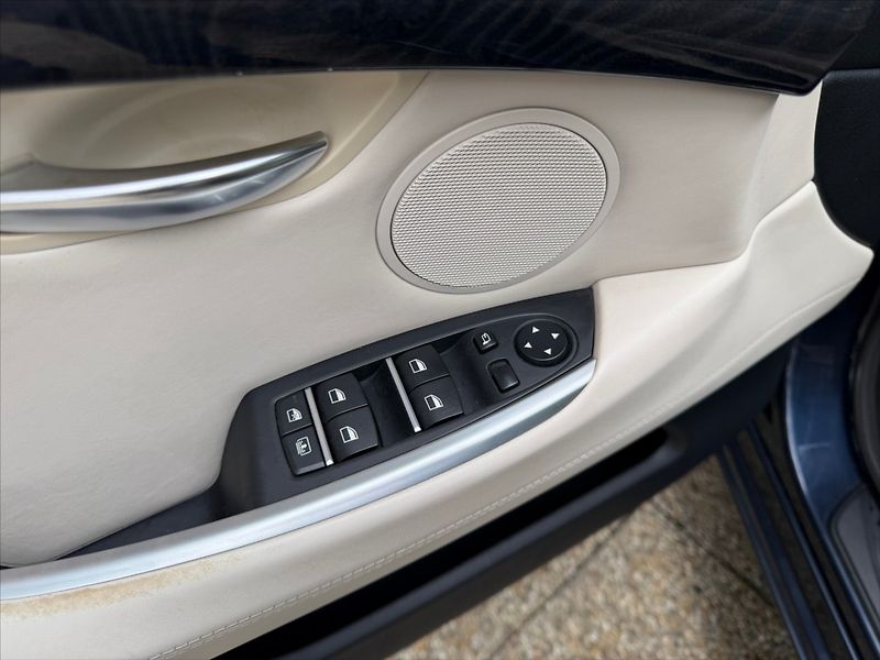 BMW Řada 5 3,0 D 220kW GT-x DRIVE-SERVIS! - fotka 18 z 39