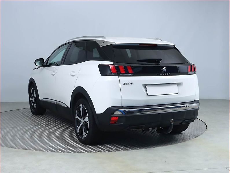 Peugeot 3008 (2020) 1.5 BlueHDi, ČR,1.maj - fotka 4 z 17