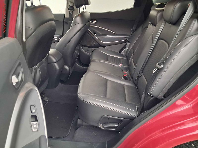 Hyundai Santa Fe (2013) 2.0 CRDi 4WD, Style, TZ - fotka 10 z 19