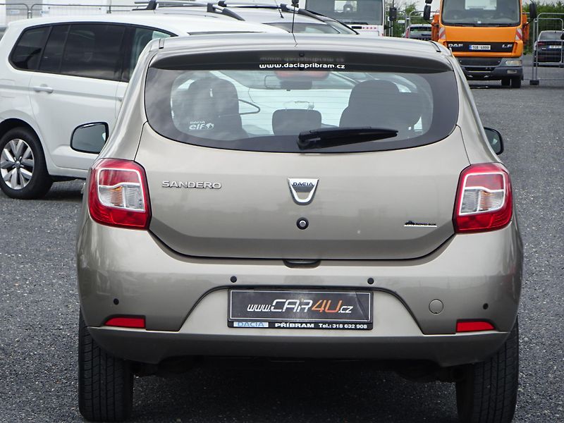 Dacia Sandero 1.2 55kW 2.MAJITEL ČR KLIMA - fotka 20 z 22