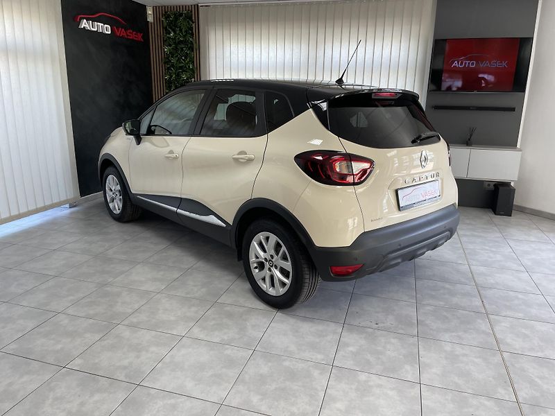 Renault Captur 0.9 TCe ČR 1.MAJ  REZERVACE  - fotka 9 z 30