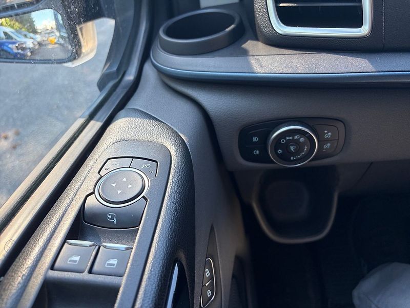 Ford Tourneo Custom CZ ACTIVE L2 AUTOMAT od FORD67 - fotka 19 z 20