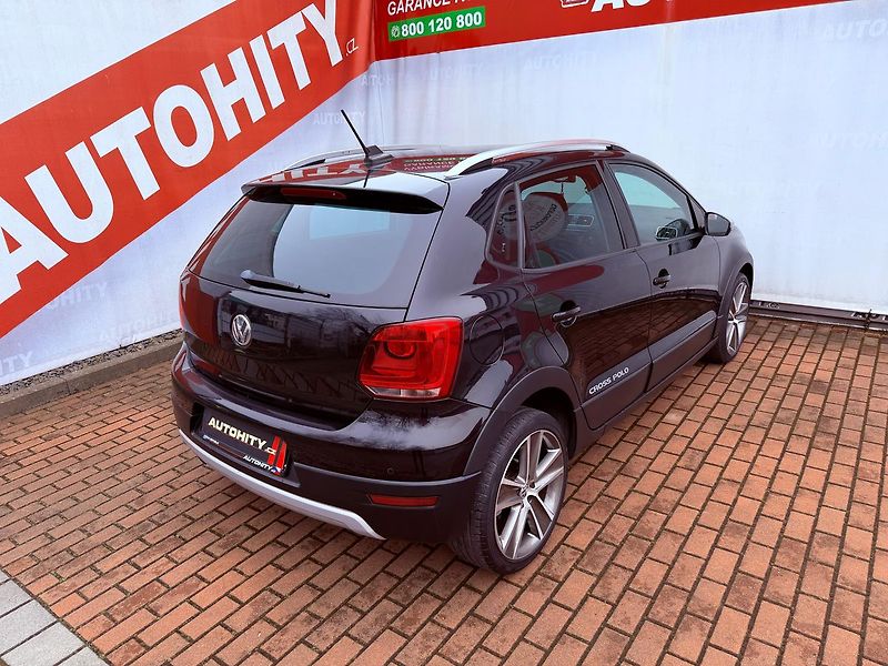 Volkswagen Polo Cross 1.2 TSi DSG, Navi - fotka 7 z 35