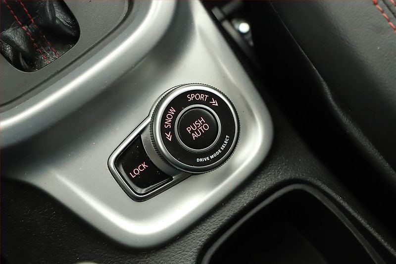 Suzuki Vitara (2017) 1.4 BoosterJet, 4X4, Automat - fotka 13 z 20