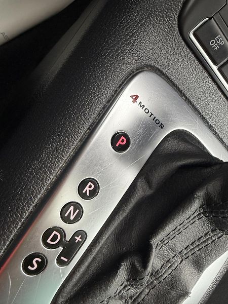 Volkswagen Tiguan 140PS 4x4 DSG PANORAMA - fotka 150 z 158