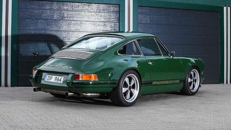 DP Motorsport Porsche 911 (964)