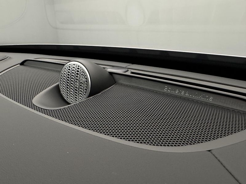 Volvo XC90 (2026) T8 AWD Plug-in DARK PLUS 7m - fotka 21 z 28