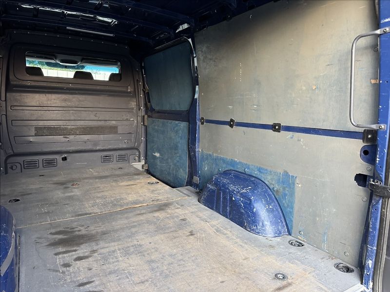 Volkswagen Crafter 2,0 TDI 100kW L2H1 tažné - fotka 18 z 50