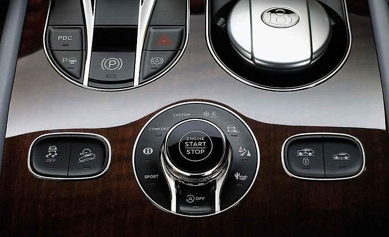 Bentley Bentayga.