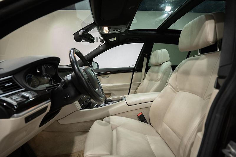 BMW Ostatní 535d xDrive GT Modern Line - fotka 8 z 35