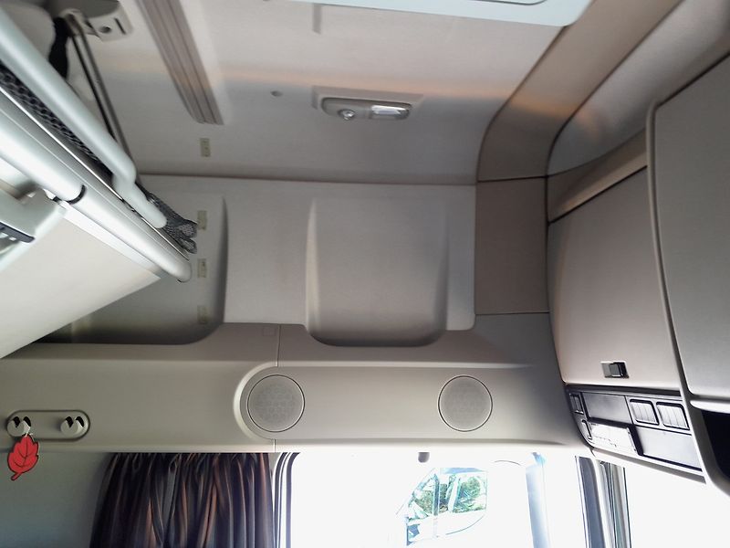 DAF XF 480 FT SSC LowDeck - fotka 23 z 37