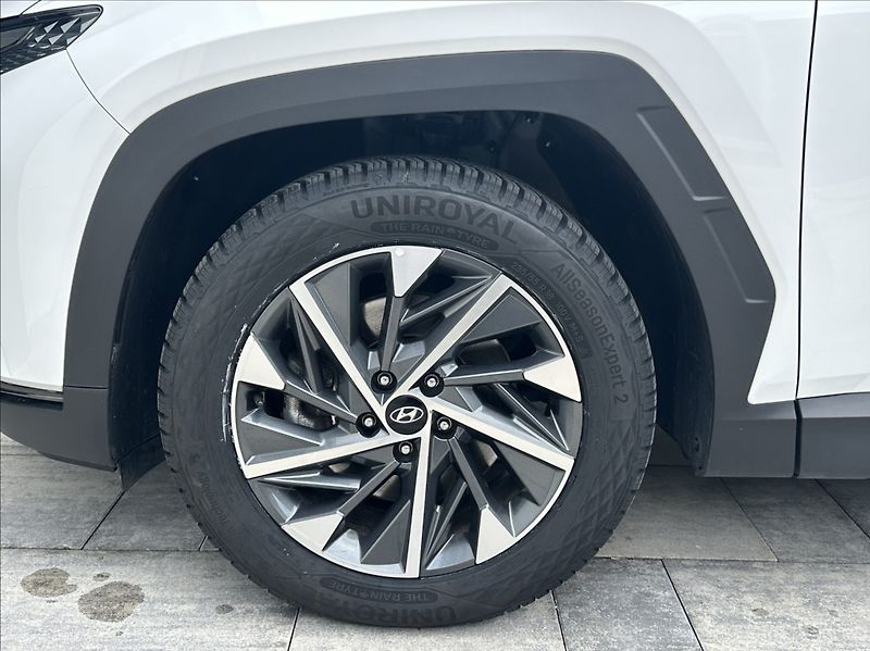 Hyundai Tucson 1,6 T-GDI 150PS  Smart A/T - fotka 44 z 55