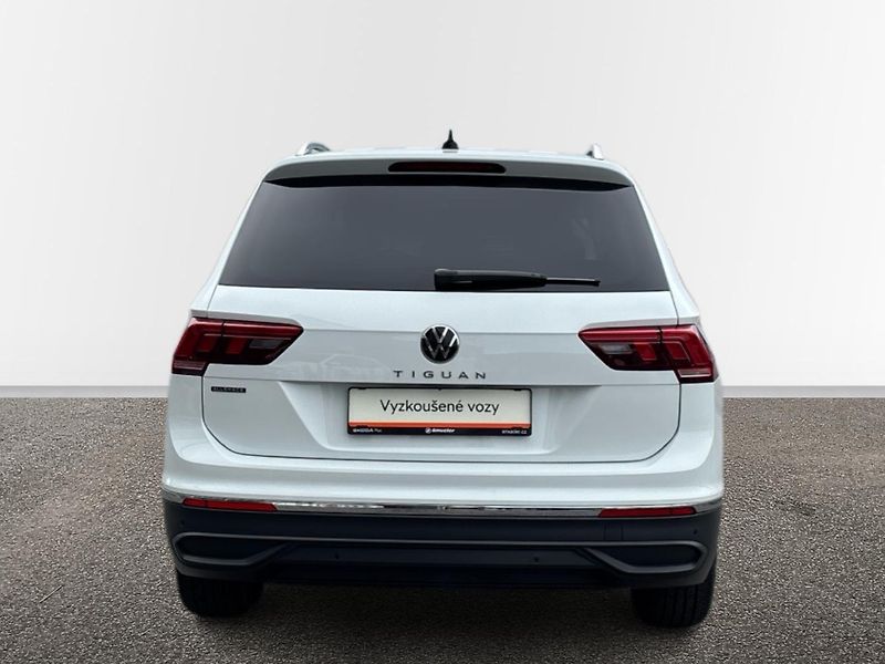 Volkswagen Tiguan Life DSG - fotka 17 z 28
