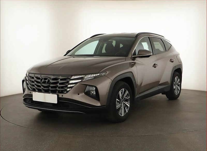 Hyundai Tucson (2022) 1.6 T-GDI - fotka 2 z 20