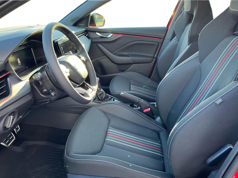 Škoda Scala 1.0TSI MONTE CARLO 7DSG 85kW - fotka 11 z 24