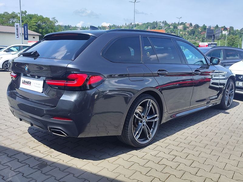 BMW Řada 5 540d/250kW M-Paket AT 4x4 - fotka 5 z 41