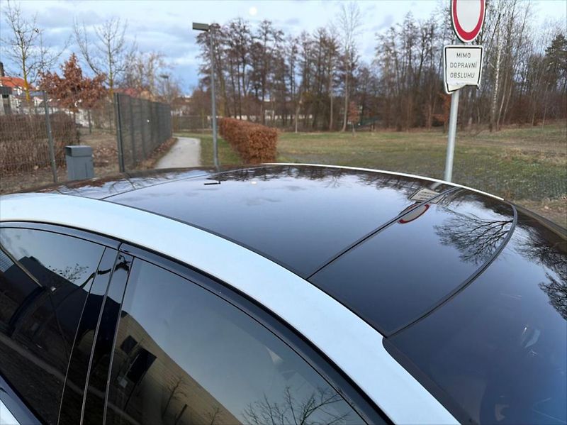 Porsche Panamera 2,9 4 ČR DPH VÝBAVA - fotka 26 z 27