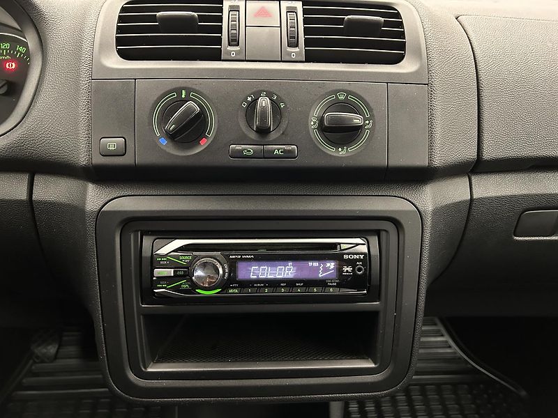 Škoda Fabia 1.2 HTP Ambiente - fotka 9 z 21