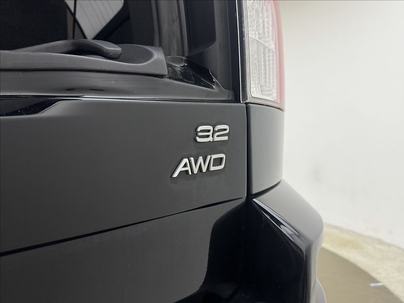 Volvo XC90 3,2 4X4 7-MÍST KŮŽE SENZORY ČR - fotka 36 z 38