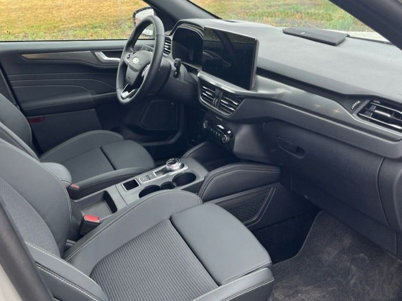 Ford Kuga 2.5i, PHEV,178KW,1MAJ, CZ, DPH - fotka 13 z 14