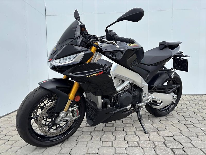 Aprilia Tuono V4 1100 Factory - fotka 4 z 10