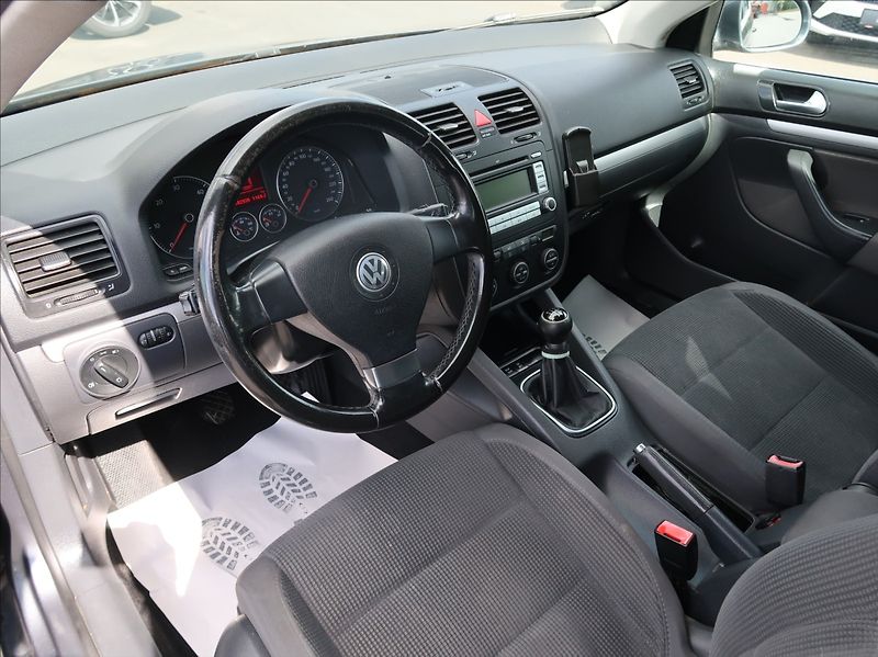 Volkswagen Golf 1,9 TDi,77kW,Aut.klima,tempoma - fotka 9 z 21