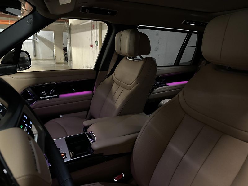 (2024) Range Rover LWB Autobiography  - fotka 8 z 14