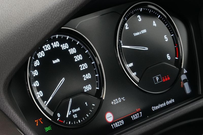 BMW X1 Xdrive20d,ČR,ACC,Tažné,Pano - fotka 15 z 37