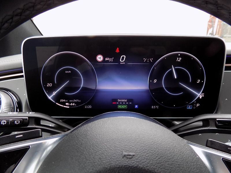 Mercedes-Benz EQE (2023) 350+/Performance-LED/PANO/DPH/ - fotka 30 z 50