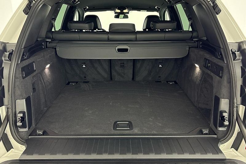 BMW X5 xDrive30d - fotka 11 z 28