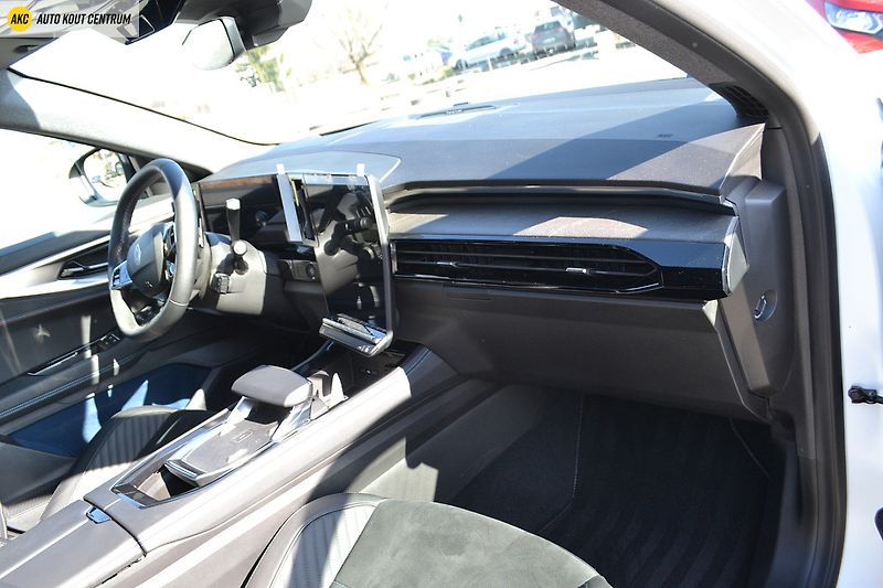 Renault Rafale esprit Alpine E-Tech full hybr - fotka 18 z 73