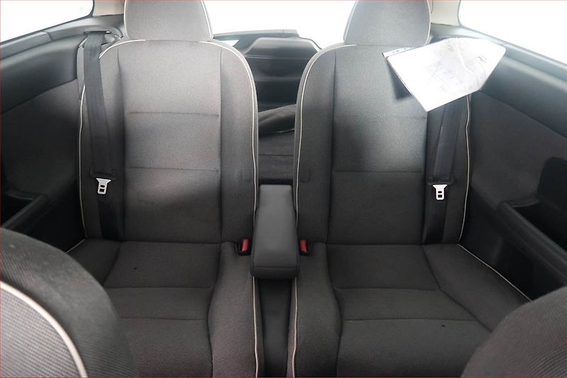 Volvo C30 (2007) 1.6 D, nová STK, v provozu - fotka 10 z 14