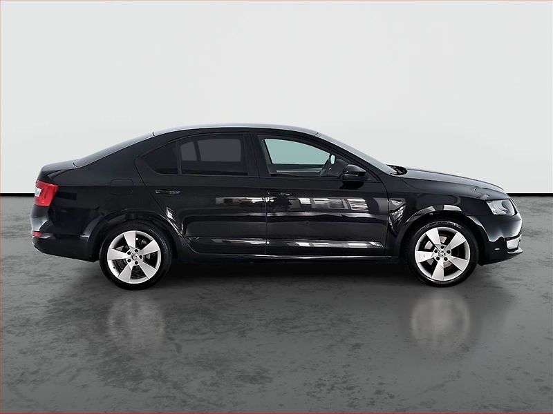 Škoda Octavia (2013) 1.6 TDI, Tempomat - fotka 6 z 18