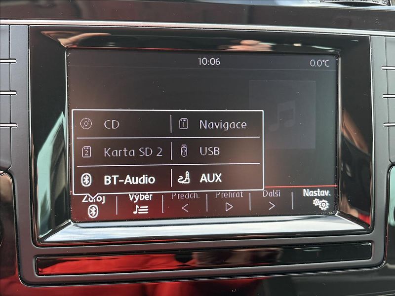 Volkswagen Golf 2,0 TDi 110kW CUP,Navi,Výhřev - fotka 17 z 40