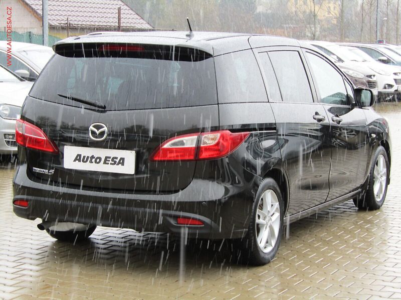 Mazda 5 (2012) 2.0i 7míst, autoAC - fotka 6 z 17
