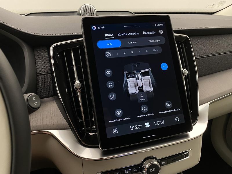 Volvo XC90 (2026) T8 AWD Plug-in BRIGHT PLUS 7m - fotka 45 z 74