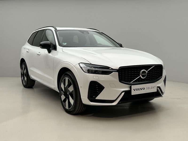Volvo XC60 T6 AWD RECHARGE PLUS REZERVACE - fotka 8 z 46
