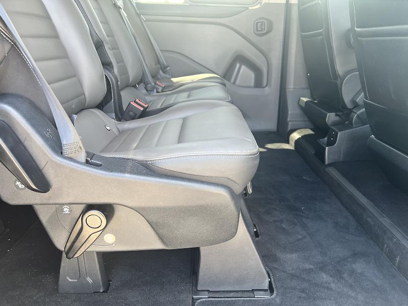 Ford Tourneo Custom 2.0TDCi 8MÍST AUTOMAT odp.DPH - fotka 37 z 46