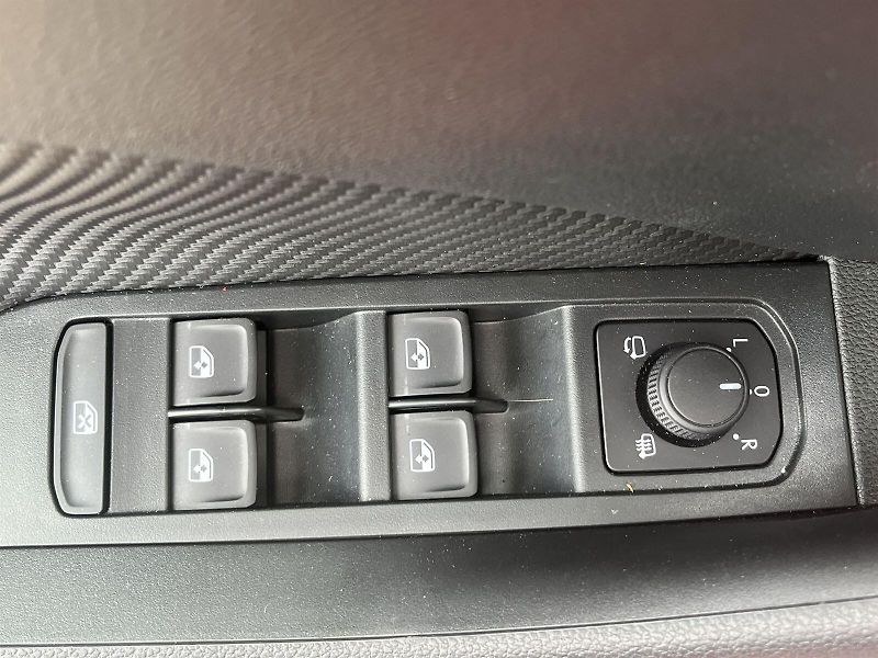 Škoda Kamiq (2025) 1,5 TSI 110 kW DSG MONTE CARLO - fotka 19 z 24