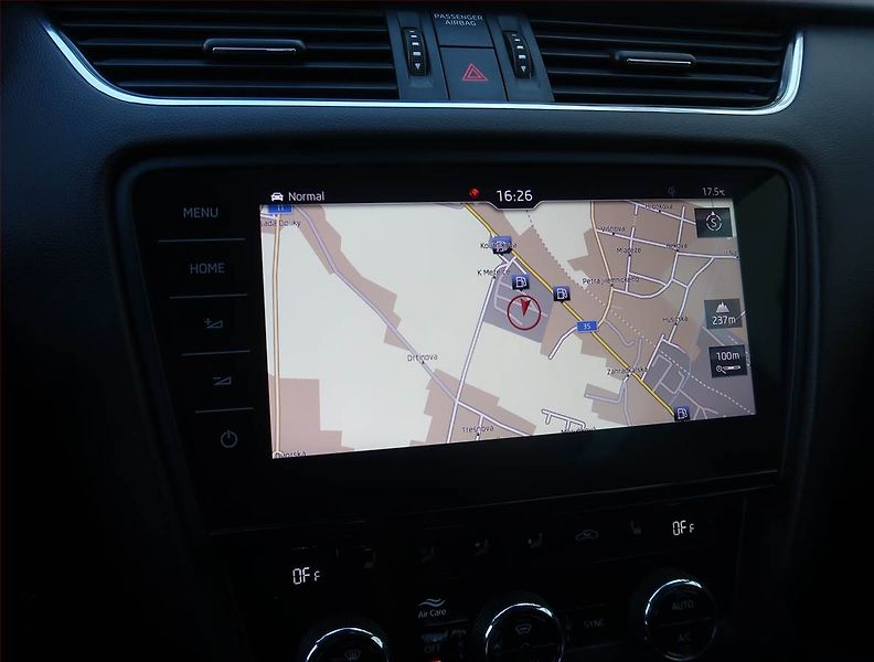 Škoda Octavia (2019) Laurin&Klement 2.0 TDI, 4X4 - fotka 20 z 30