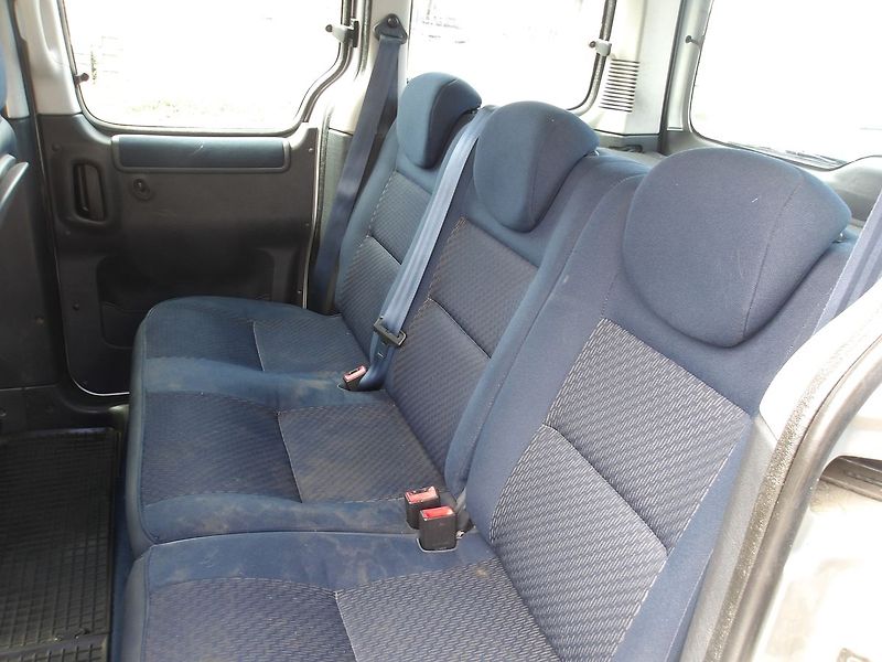 Citroën Berlingo 1,6HDi 2xŠOUPAČKY - fotka 18 z 29