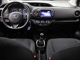 Toyota Yaris 1,5 i 82kW 1.maj.ČR 52tkm! - náhled 8