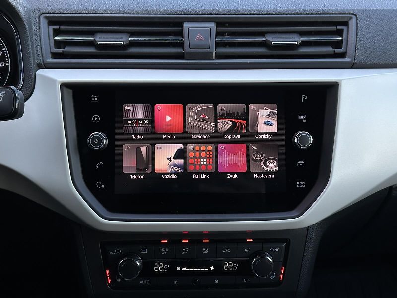 Seat Arona Color Concept 1.0TSi Xcellence - fotka 23 z 39